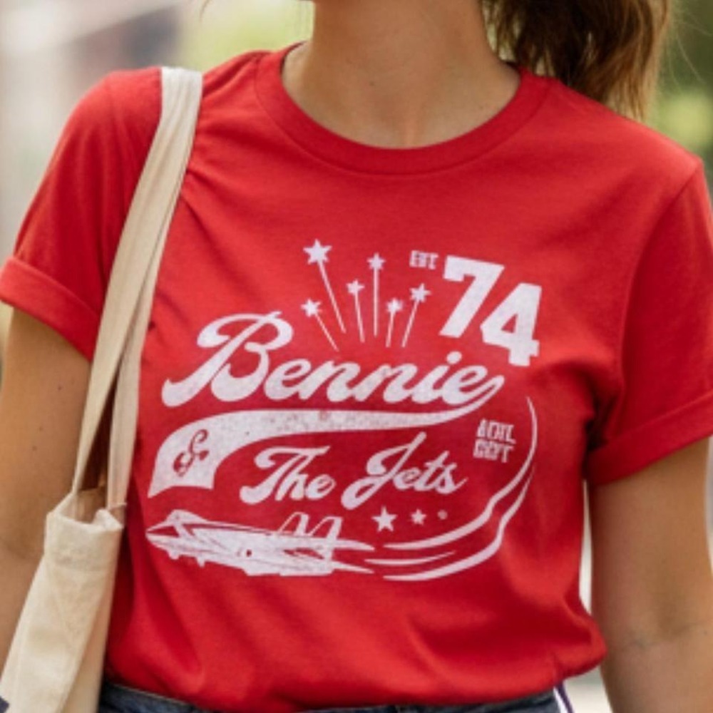 Elton John Bennie and the Jets Graphic Tee Red Athletic Dept Est 74‎ XXL